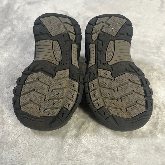 Keen Newport H2 Kids 9 Hiking Rugged Sandals Youth Rainbow Tye Dye Waterproof - Picture 6 of 9